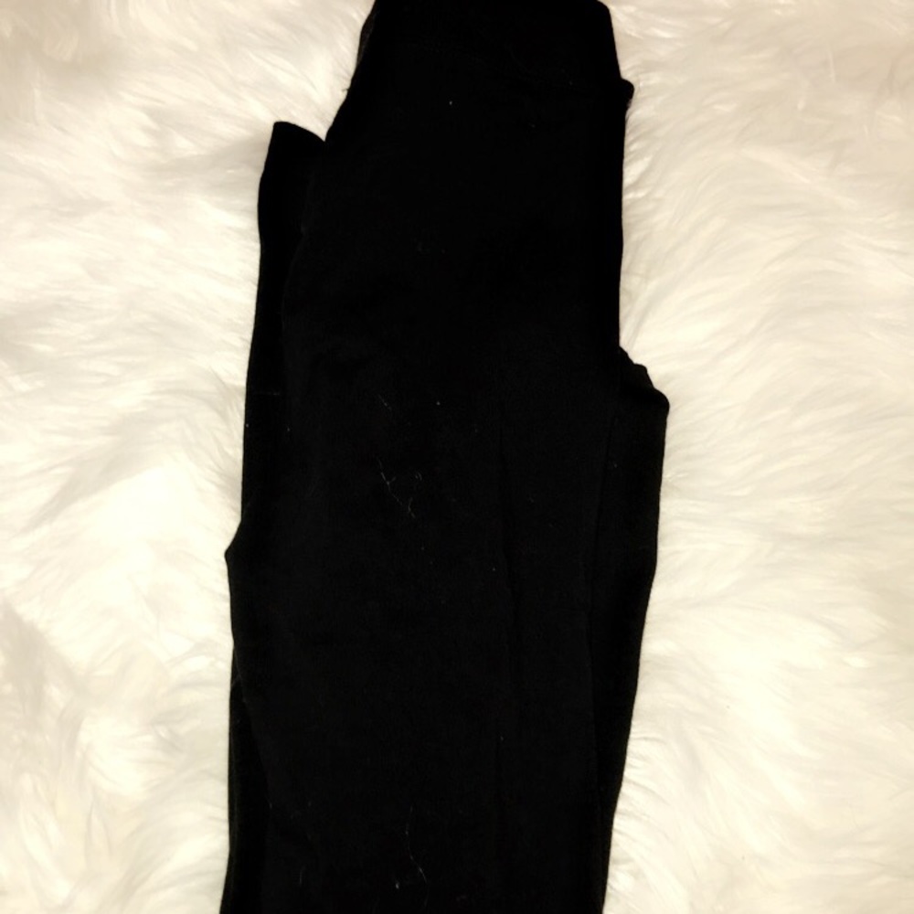 Black leggings